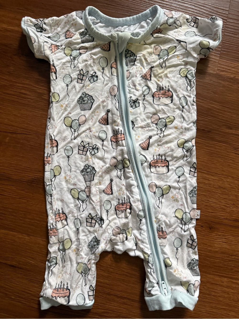 Bamboo Birthday Theme Short-Sleeve Baby bodysuit 6-12 months